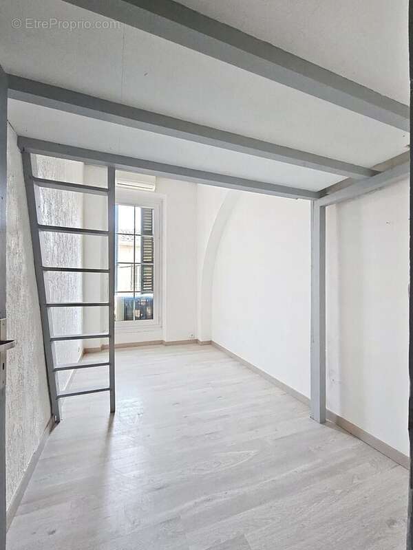 Photo 7 - Appartement à ROQUEVAIRE