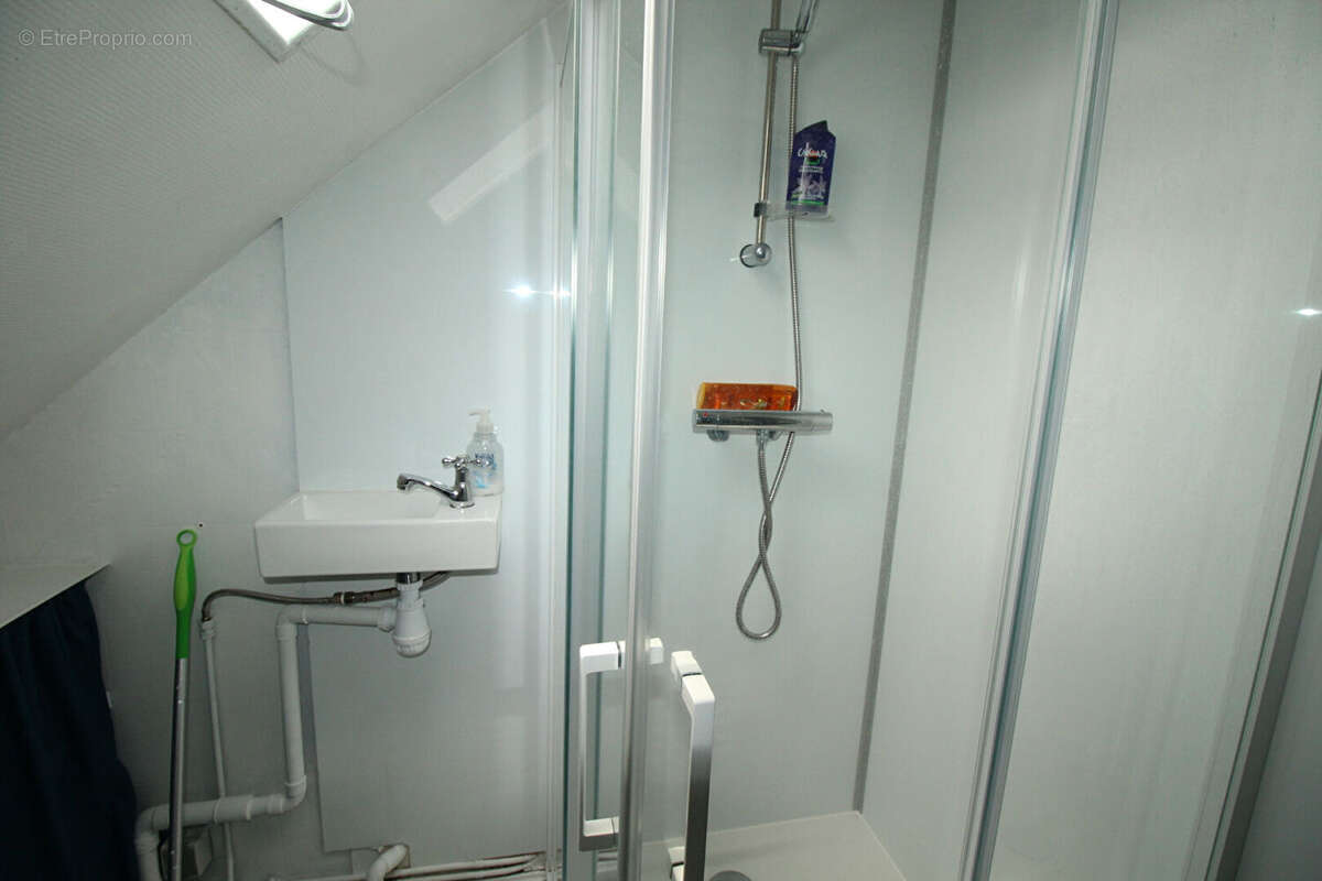 Appartement St Quay en très bon état - photo 7