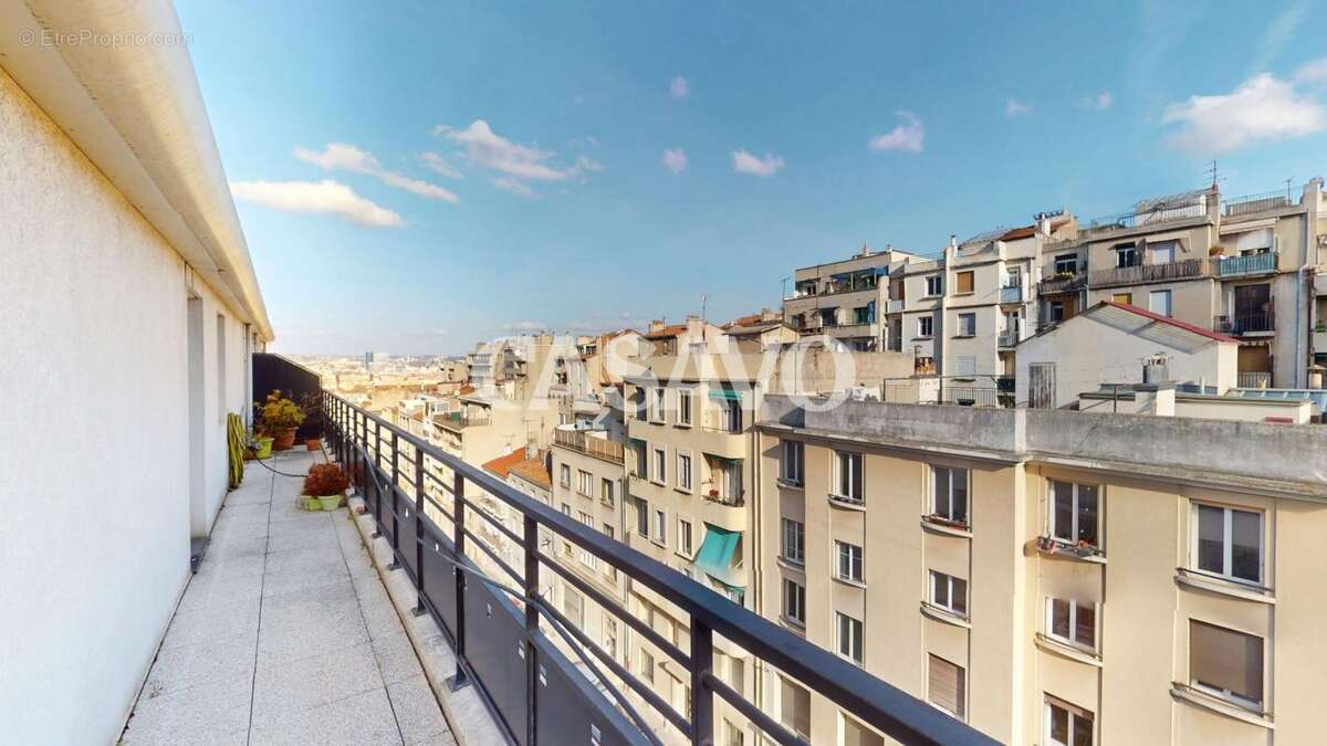 Appartement à MARSEILLE-6E