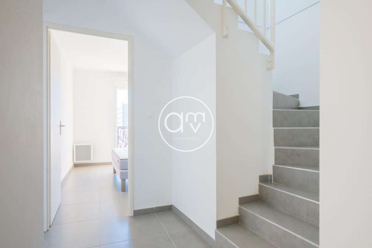 Appartement à HYERES