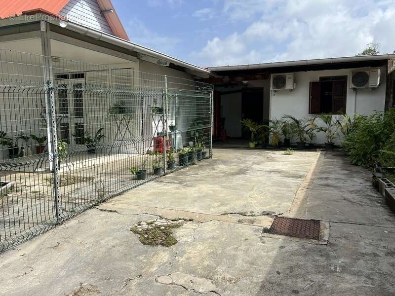 Maison à KOUROU