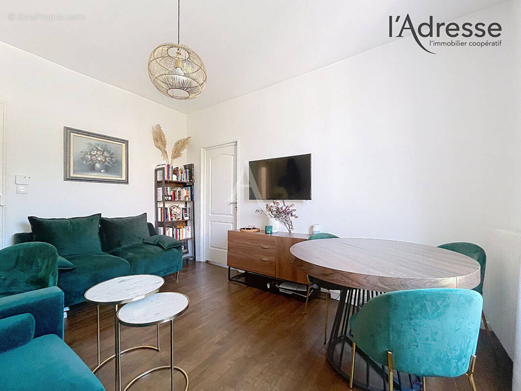 Appartement à SURESNES