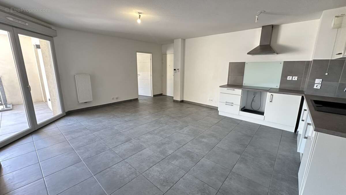 Appartement à SIX-FOURS-LES-PLAGES