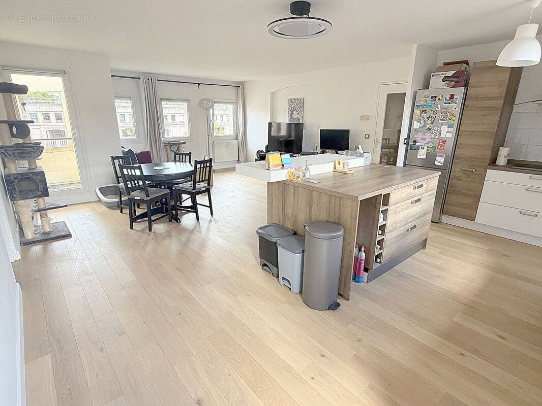 Appartement à MONTIGNY-LE-BRETONNEUX
