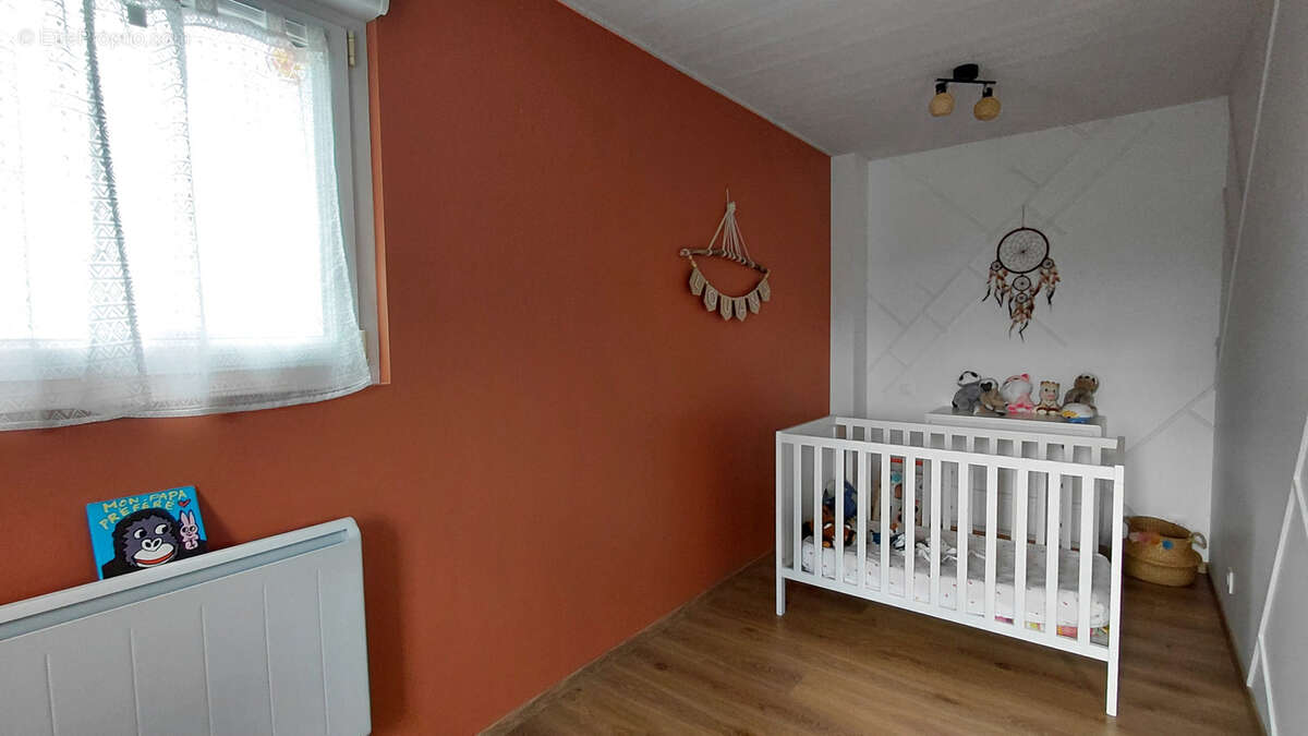 Maison à PLAIMBOIS-VENNES