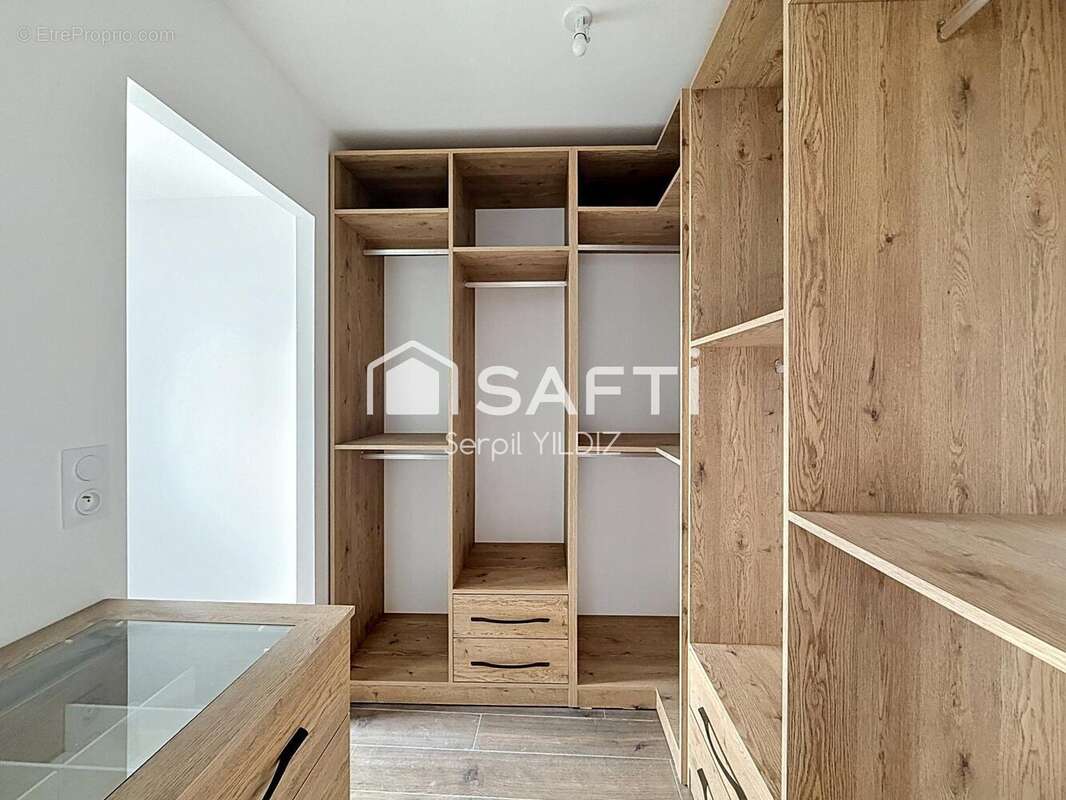 Maison 174 m² à La Ville-Aux-Dames  - photo 8