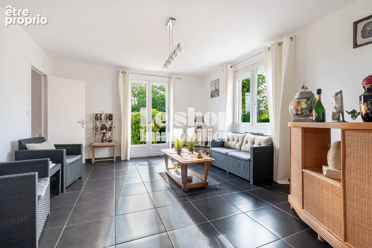 Maison 5 pièces 118 m² à vendre à Saint-Yrieix-La-Perche (87500) - photo 3