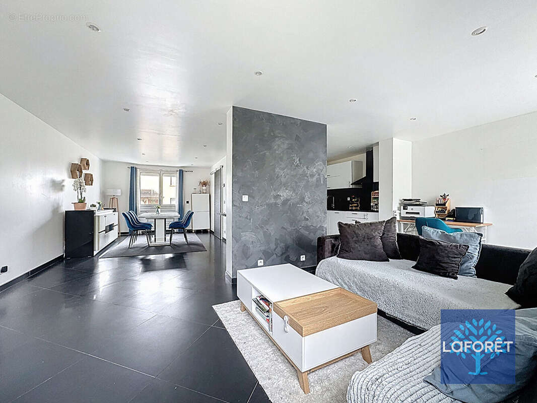 Maison à CHILLY-MAZARIN