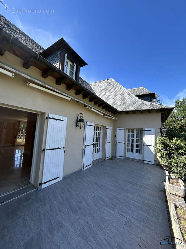 Maison 180 m² à Privezac  - photo 2