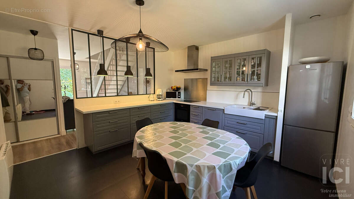 Maison La Chapelle Sur Erdre - La Brosse - 147M²  - 5 chambres - photo 3