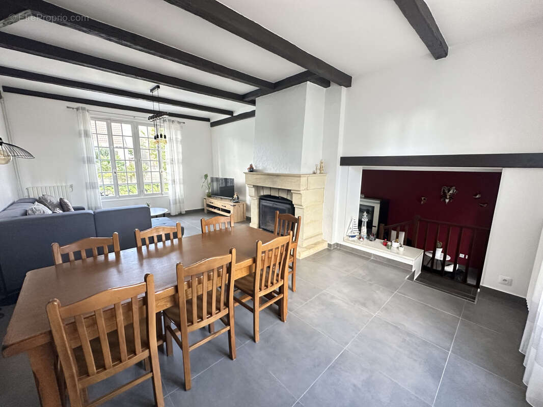 Maison à BROU-SUR-CHANTEREINE