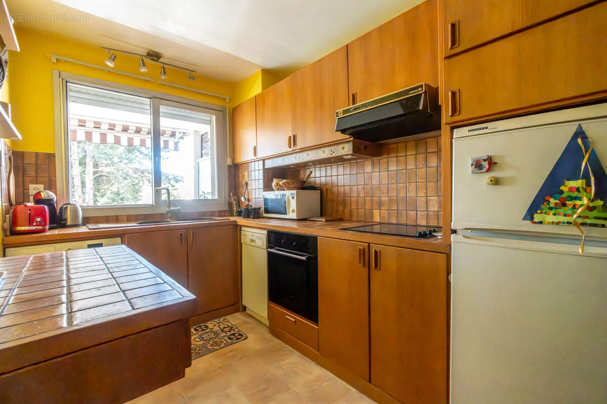 Appartement 3 pièces avec balcon, cave et deux parkings - photo 12