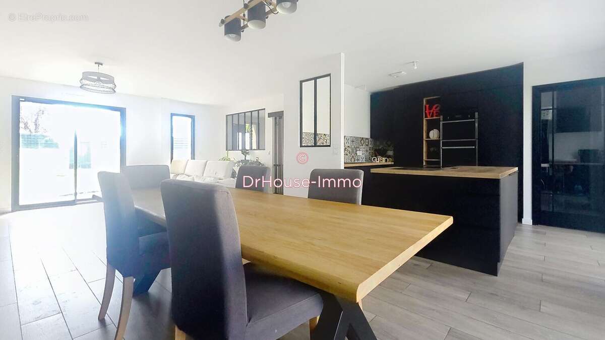 Maison 160 m² à Mauchamps  - photo 7