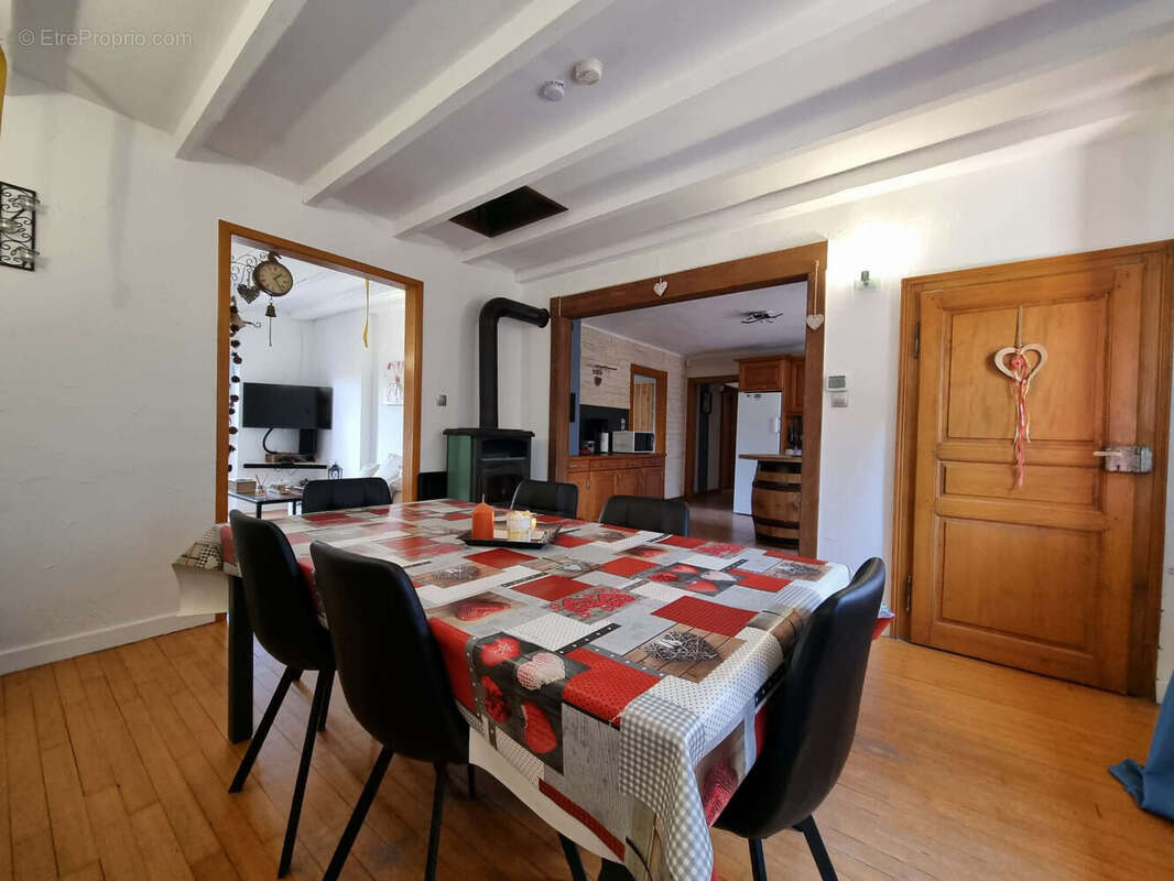 Maison 170 m² à Troisfontaines  - photo 3