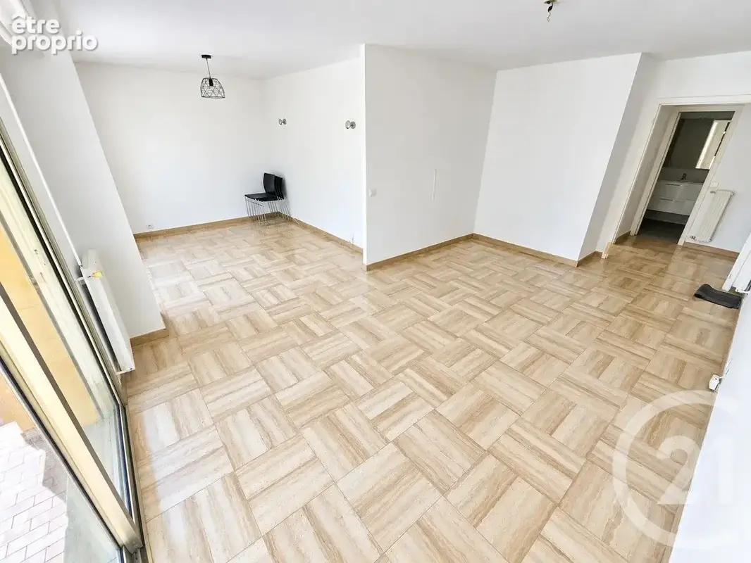 Appartement 3 pièces 68 m² à vendre à Saint-Laurent-Du-Var (06700) - photo 11
