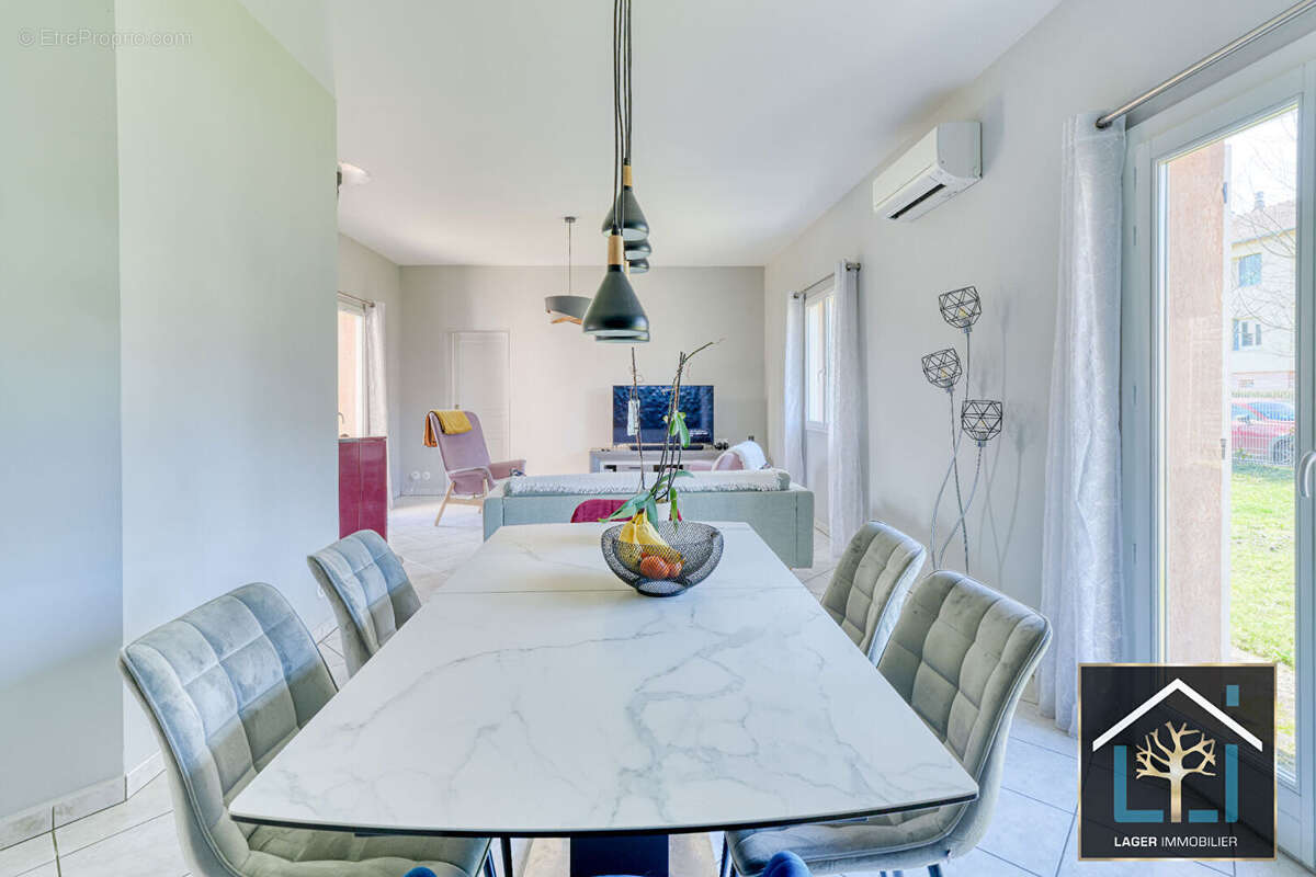 Maison à VILLARS-LES-DOMBES