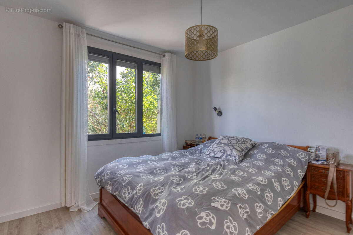 Maison à LE PONT-DE-CLAIX