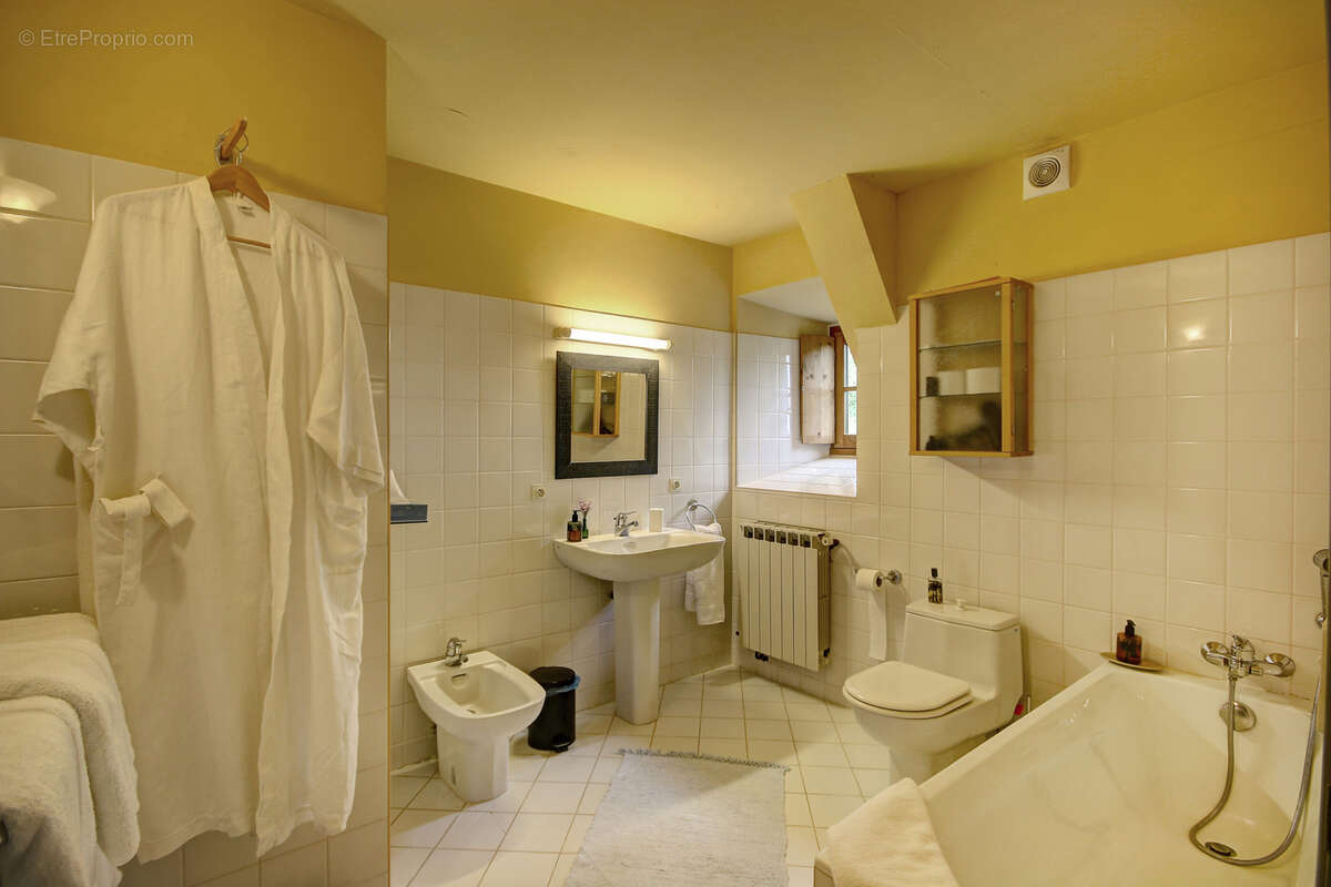 Maison à SAINT-CIRQ-LAPOPIE