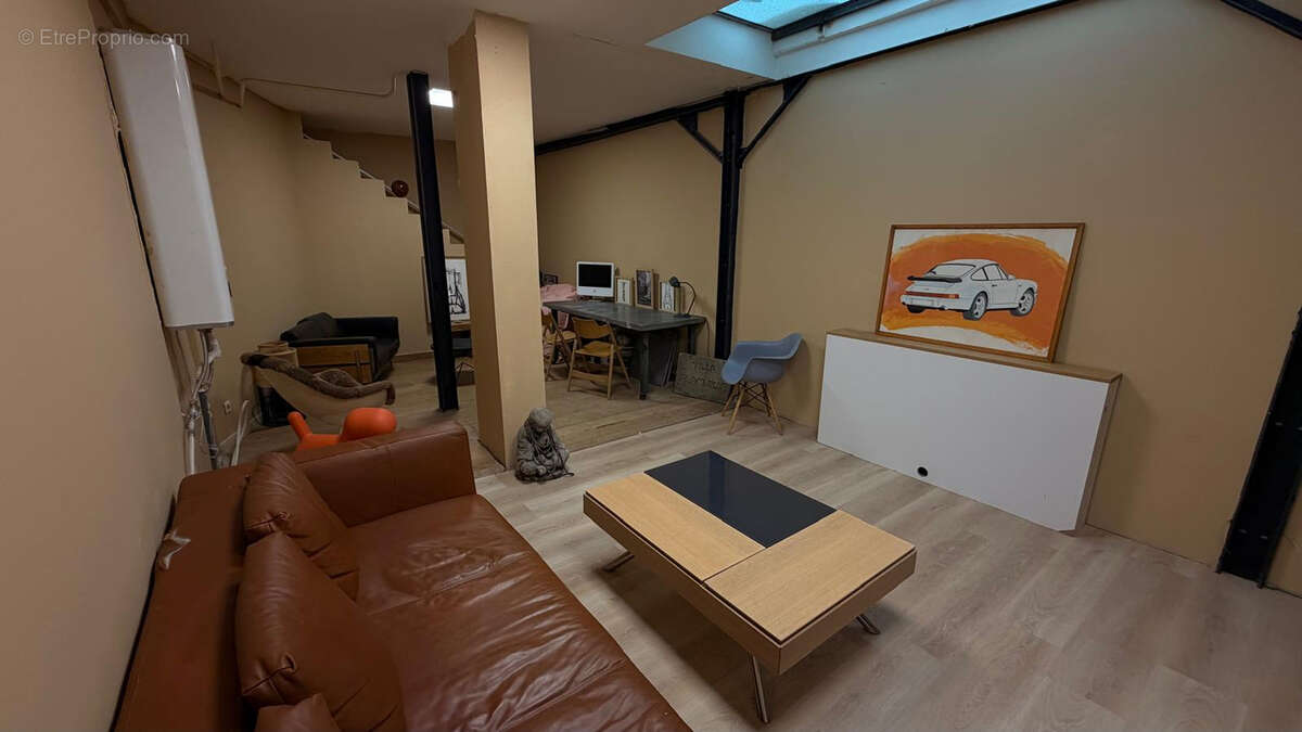 Appartement à LES LILAS