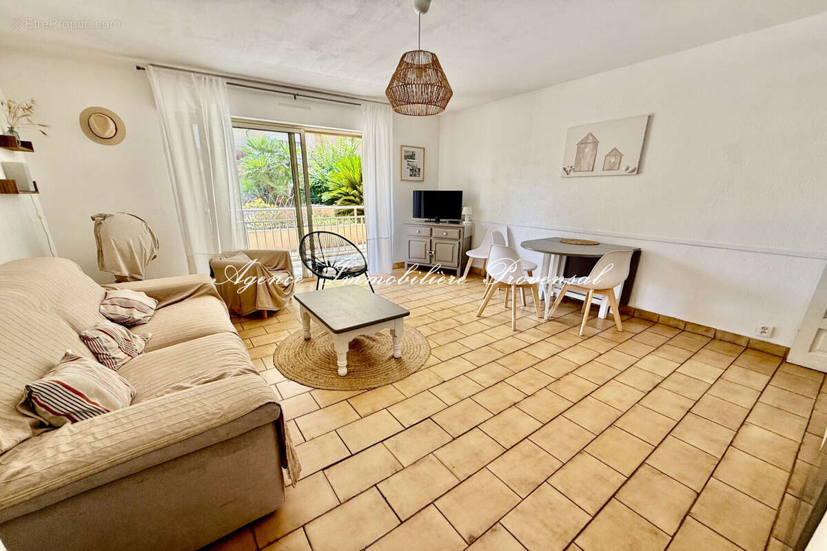 Appartement 39 m² à Sainte-Maxime  - photo 4
