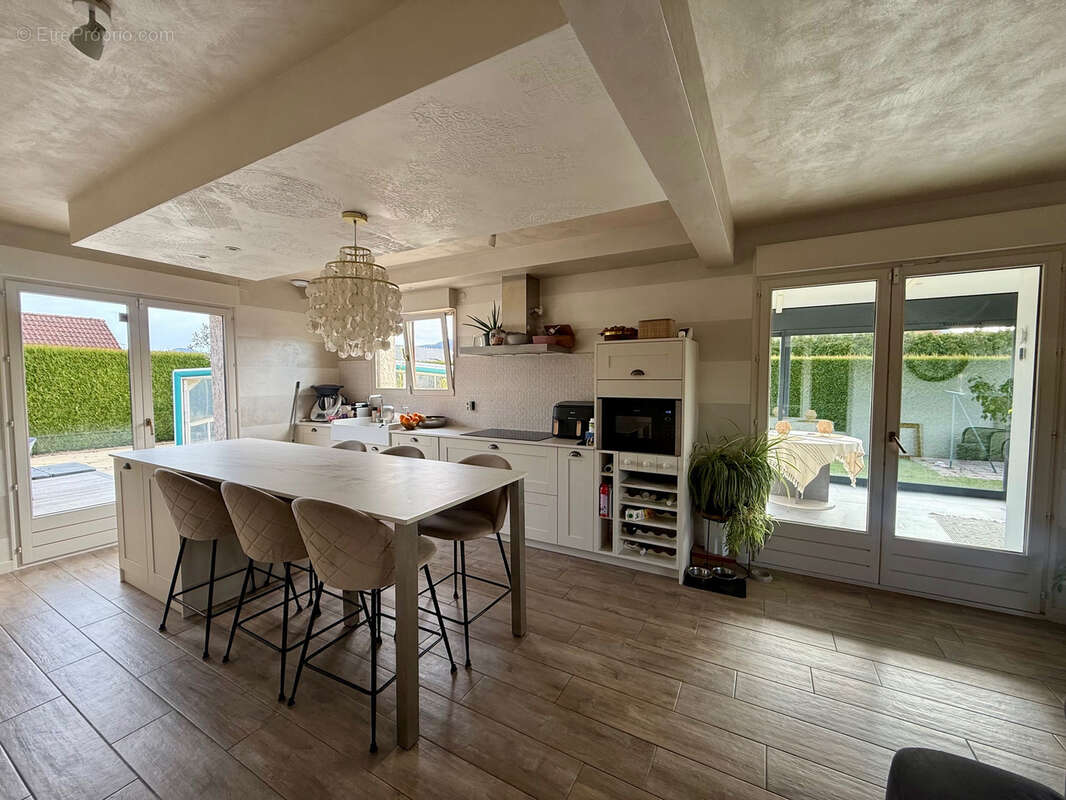 Maison à SAINT-ETIENNE-LES-REMIREMONT