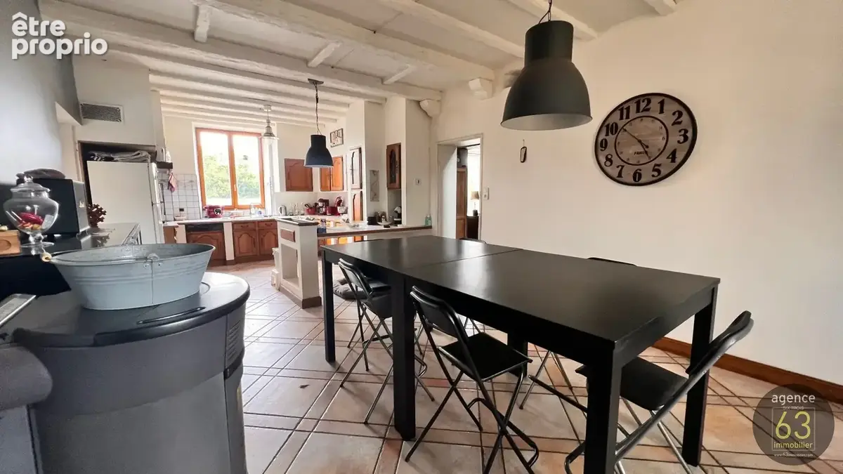 Maison 6 pièces 261 m² à vendre à Saint-Germain-Lembron (63340) - photo 8