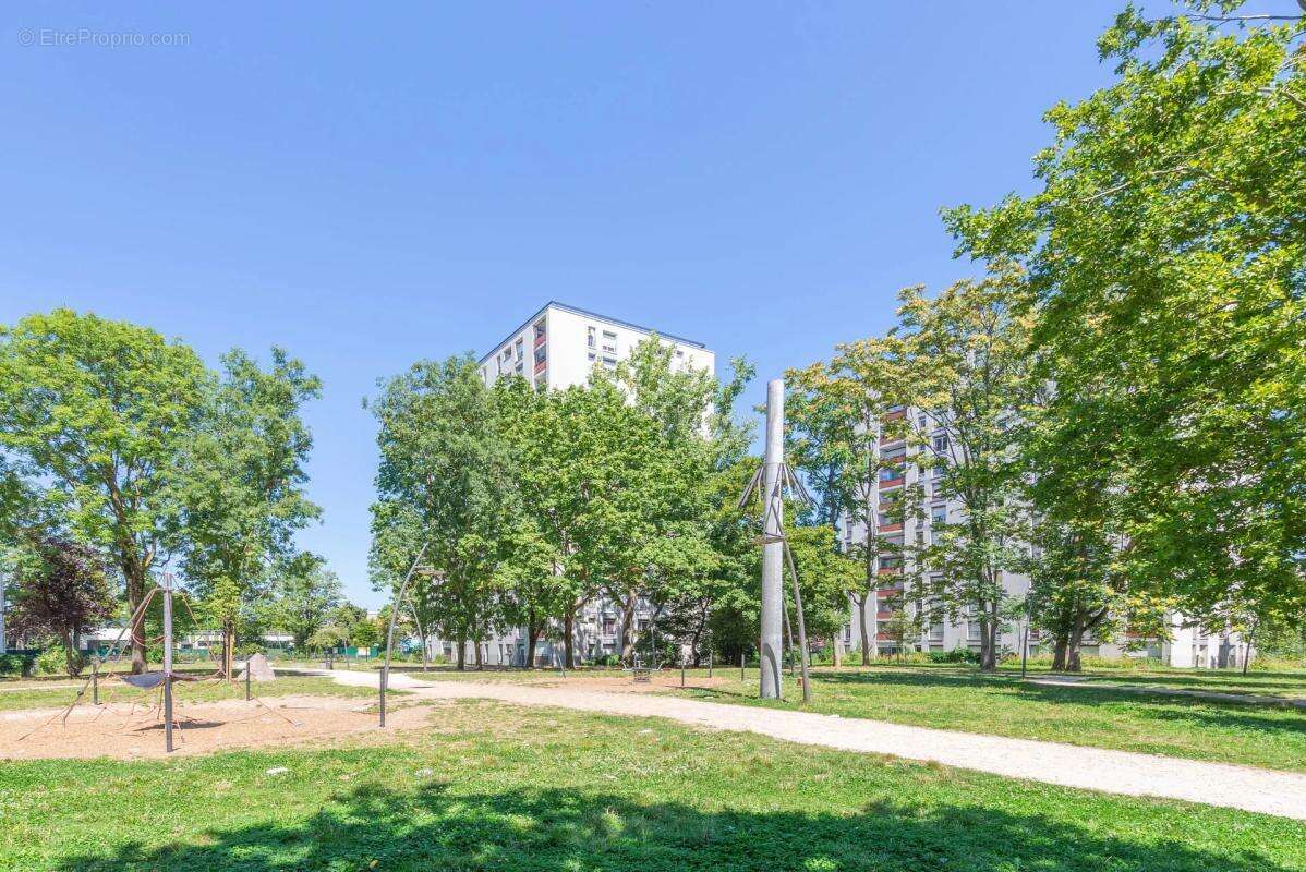 Appartement à AULNAY-SOUS-BOIS