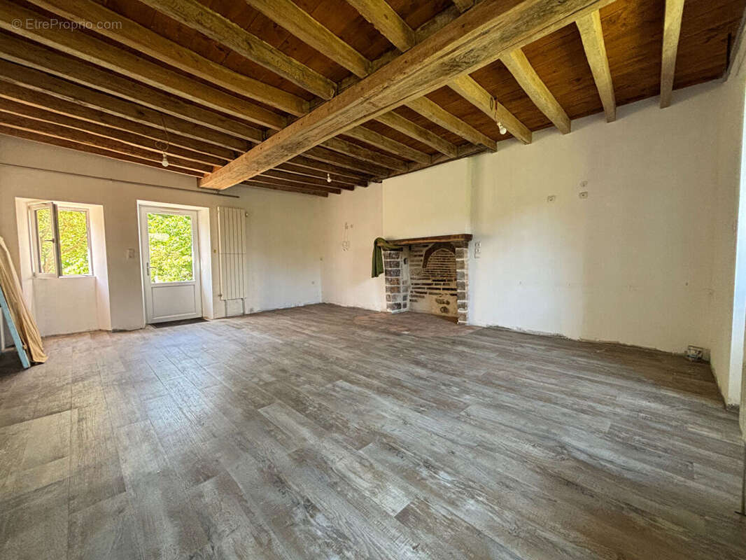 Fermette sur un terrain de 5 300 m² - photo 6