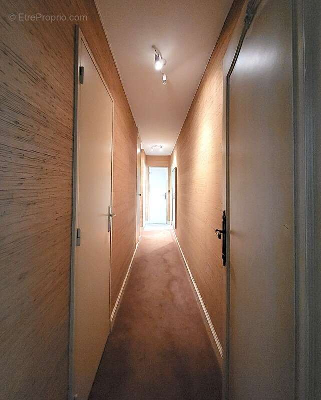 Appartement à PARIS-20E