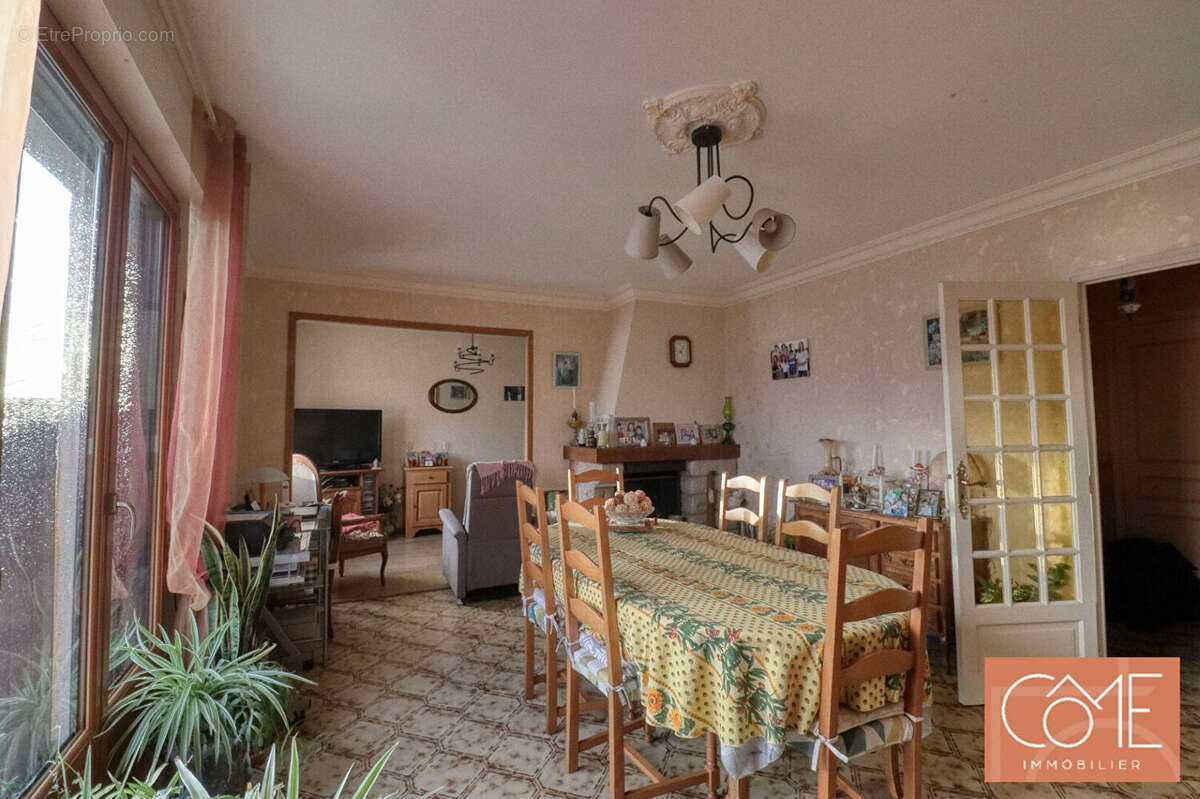 Maison à LA BOUEXIERE