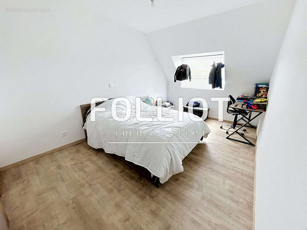 A VENDRE Maison à vendre 7 pièces à Le Grand Celland - photo 9