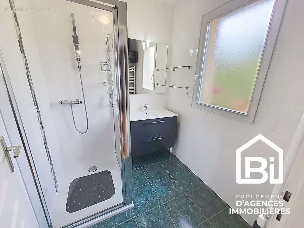 BENOUVILLE - mMaison de 7 pièces 124m2 - photo 8