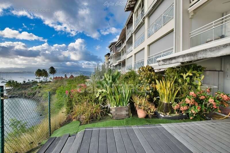 Appartement à LES TROIS-ILETS