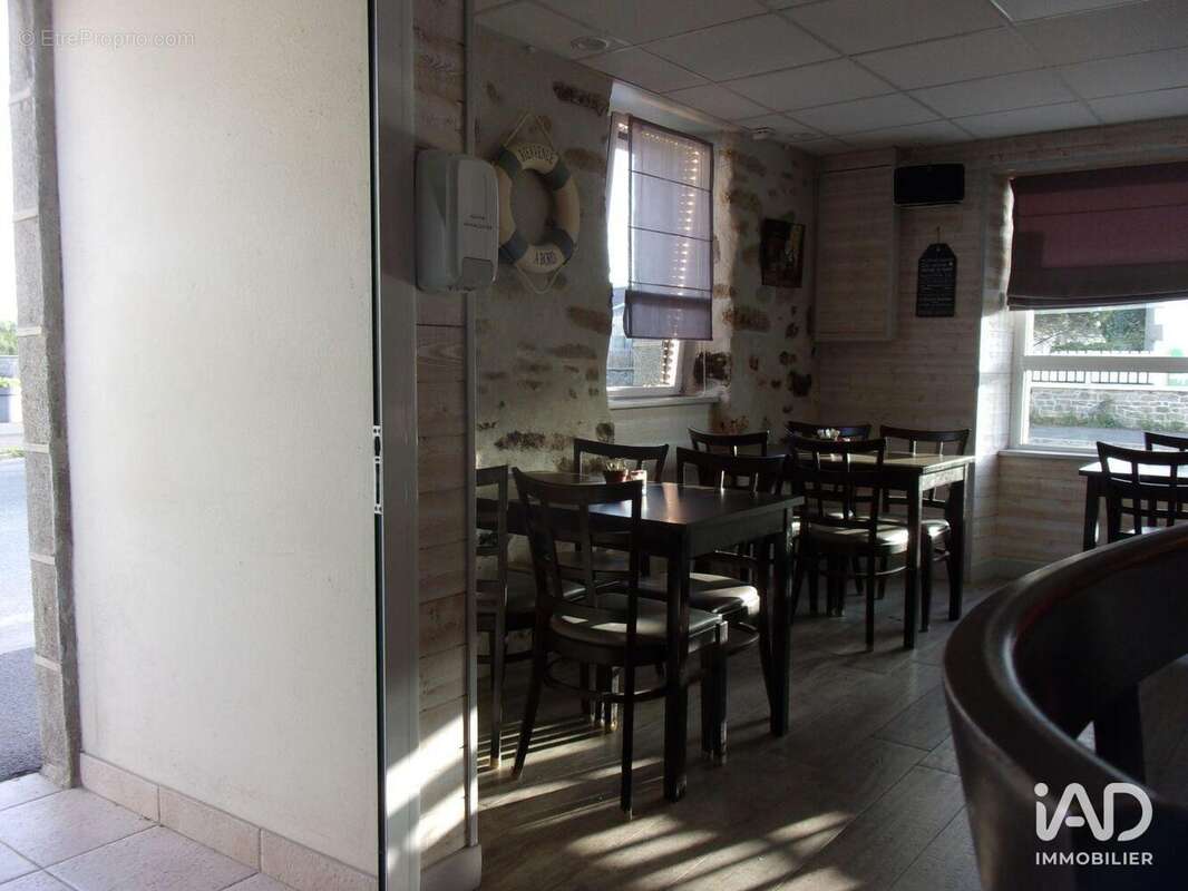 Photo 2 - Commerce à PLOUNEOUR-TREZ