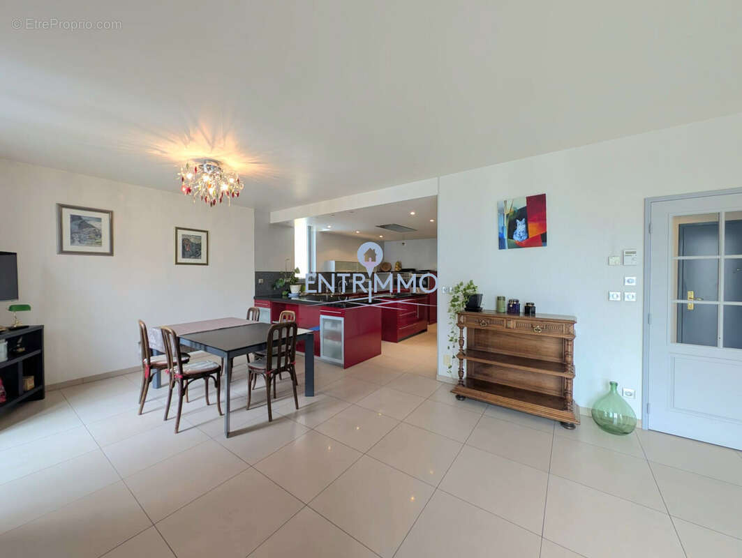 Appartement à AIX-LES-BAINS