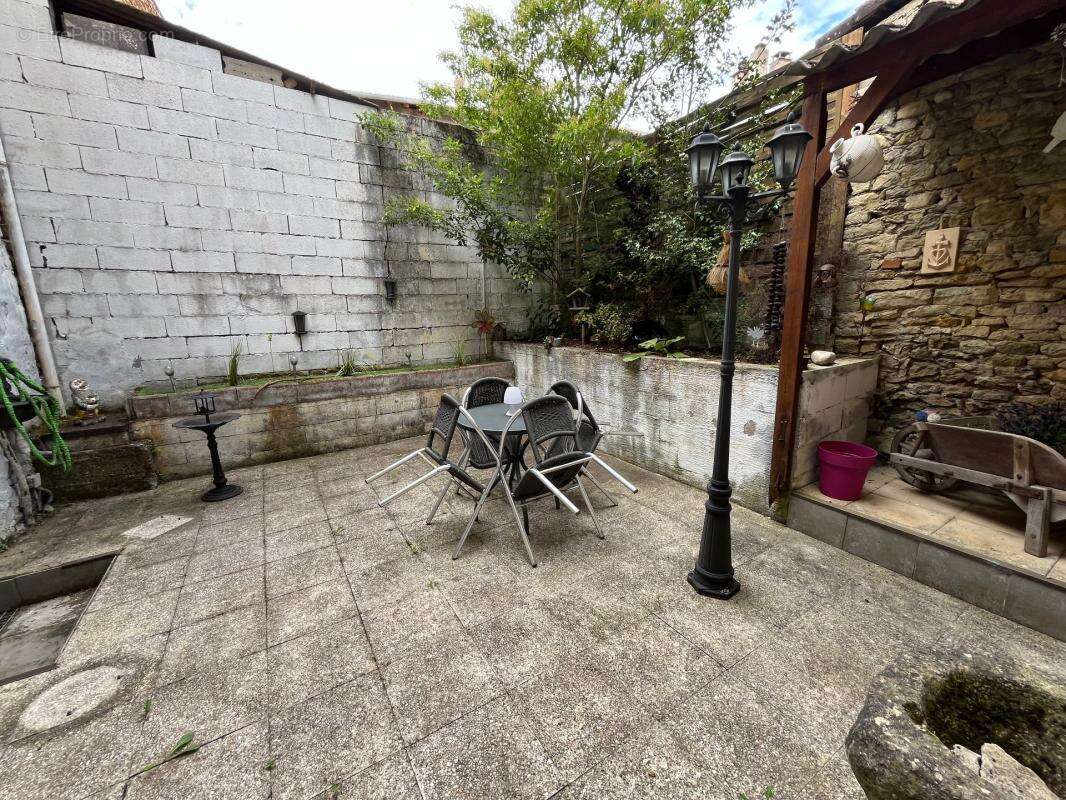 Maison à waville de 165 m² - photo 10