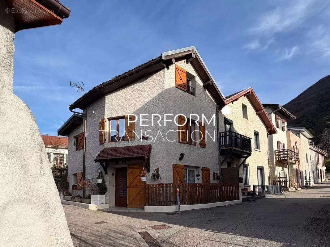 Maison à SAINT-MARTIN-LE-VINOUX