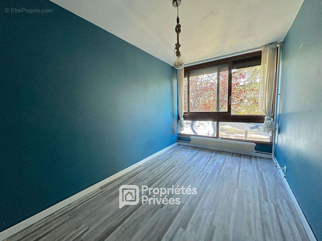 Appartement 4 pièces 79 m2 avec balcon, parking et cave - photo 12
