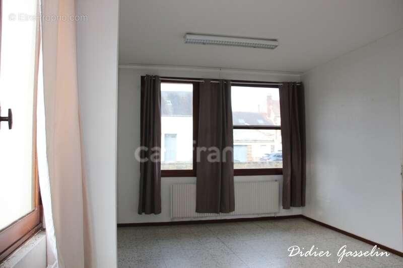 Commerce à NOGENT-LE-ROTROU