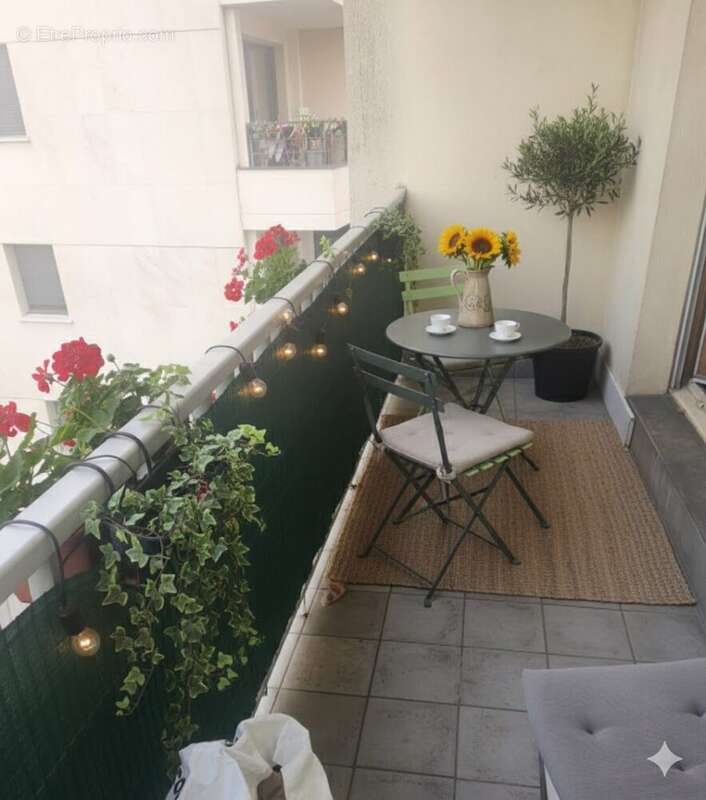 Appartement à COLOMBES