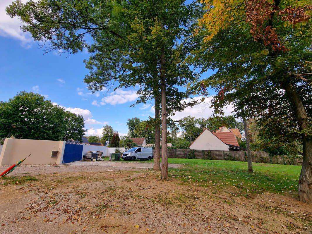 Terrain à BOISSETTES