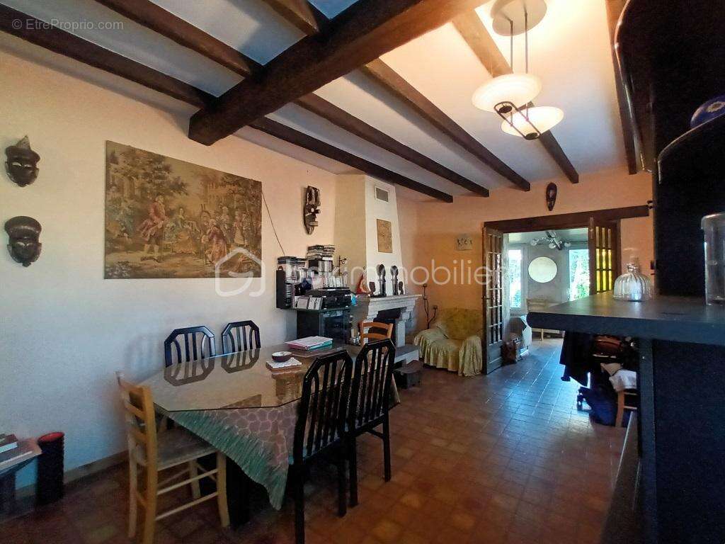 Charmante maison en pierre à Châtellerault - photo 3