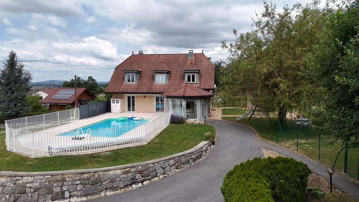 Maison à PONTARLIER