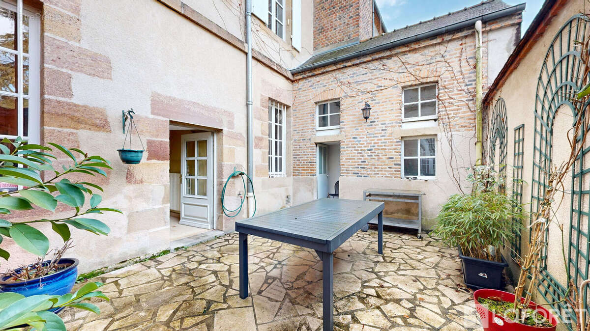 Maison à MOULINS