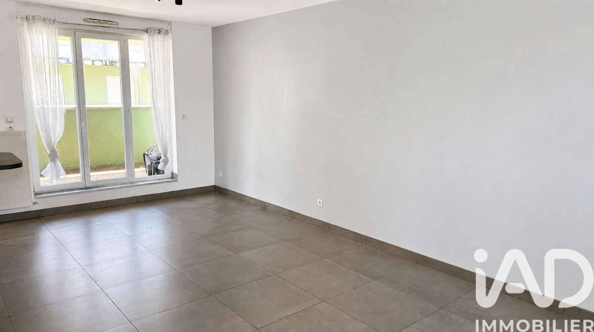 Photo 2 - Appartement à CESSON