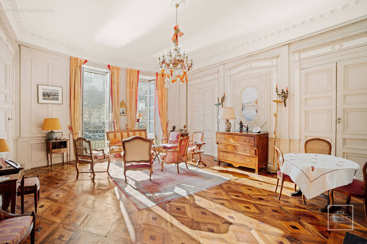 Appartement à LYON-1E