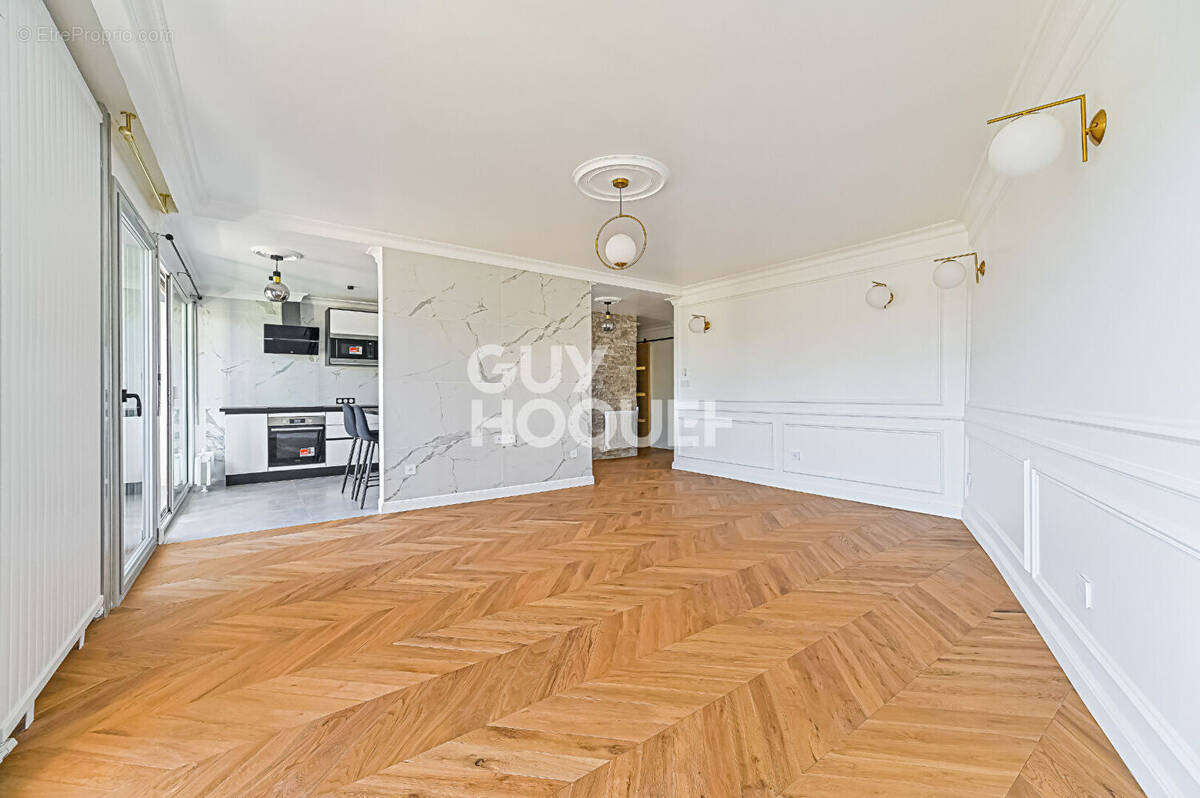 Appartement à PARIS-12E