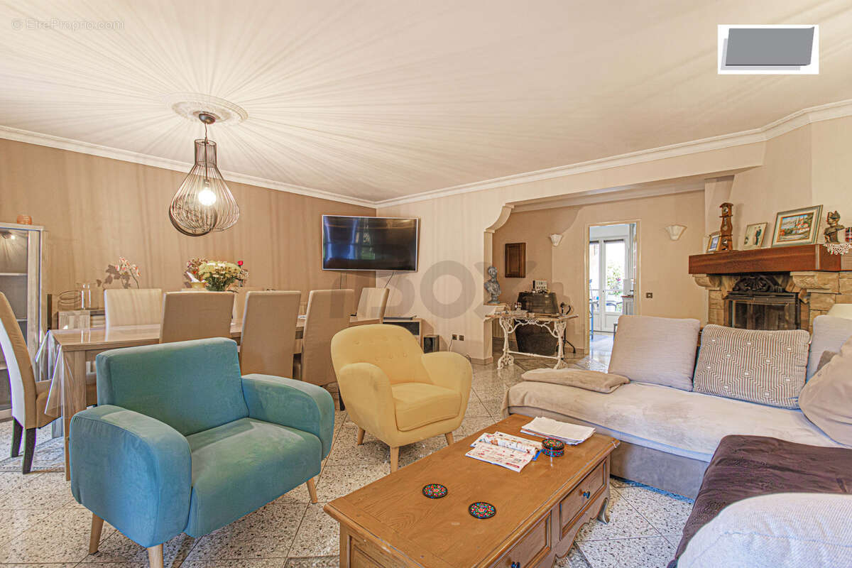 Appartement à OLLIOULES