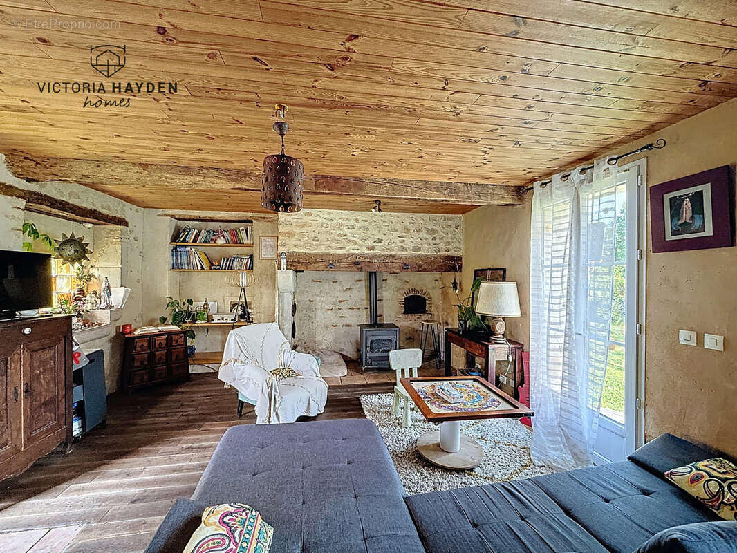 Maison à LACOMMANDE