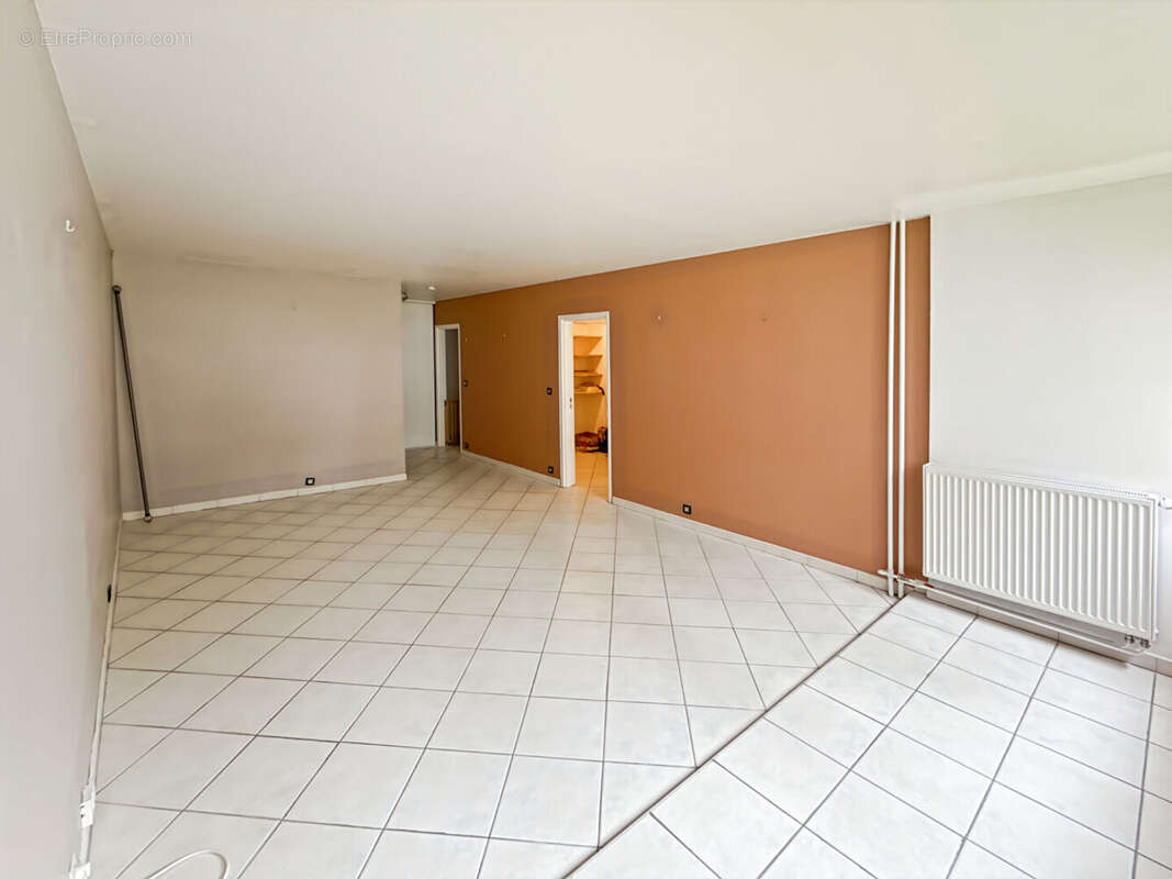 Appartement Savigny Le Temple 3 pièces - photo 2